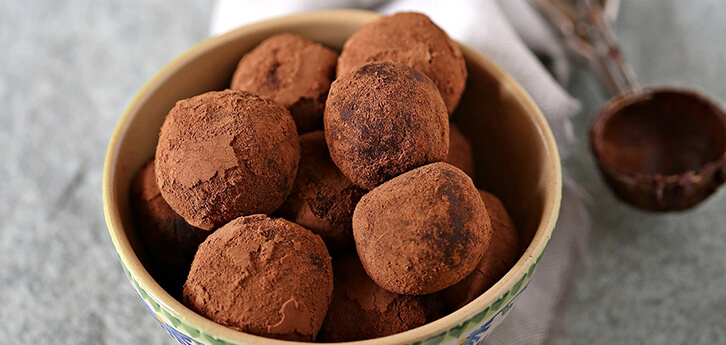 Del Monte DARK CHOCOLATE PRUNE TRUFFLES Recipe
